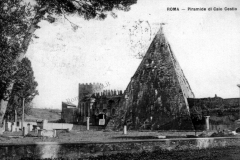 Piramide Cestia
