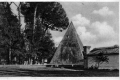 Piramide Cestia