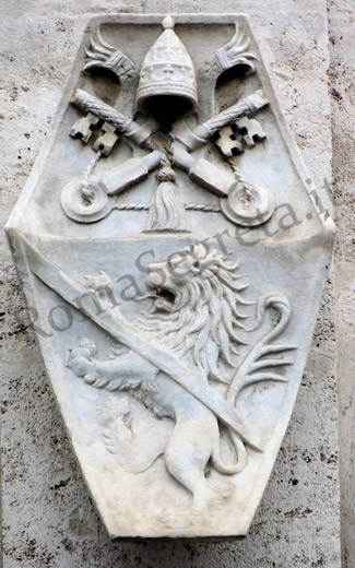 stemma di paolo II alla basilica s.marco