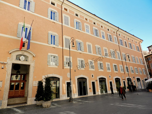 convento dei caracciolini a piazza di s.lorenzo in lucina