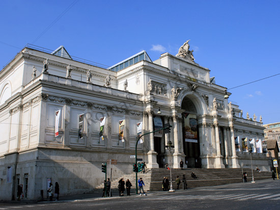 Vedi su Google Maps via nazionale