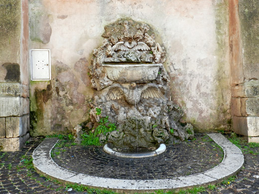 fontana nel giardino di s.alessio
