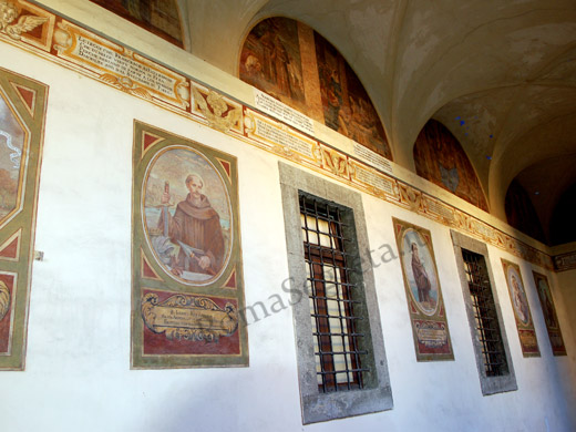 affreschi nei portici di s.isidoro