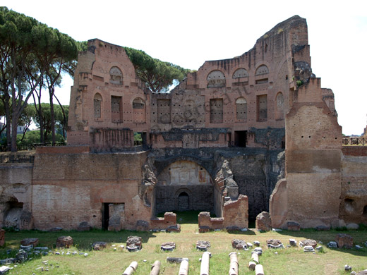 tribuna dello stadio al palatino