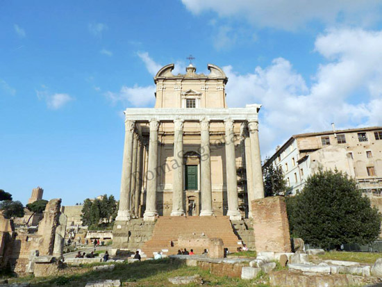 tempio di antonino e faustina