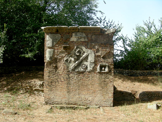 tomba di quinto apuleio