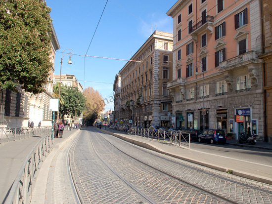Vedi su Google Maps via arenula