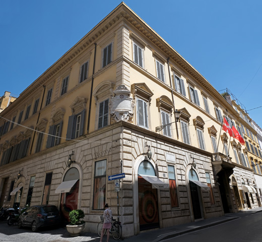 palazzo dell'ordine di malta a via dei condotti