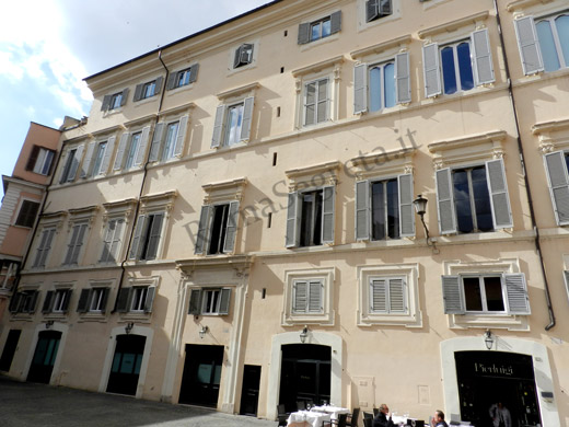 palazzo d'aste su piazza de' ricci