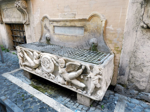 fontana a via di s.stefano del cacco