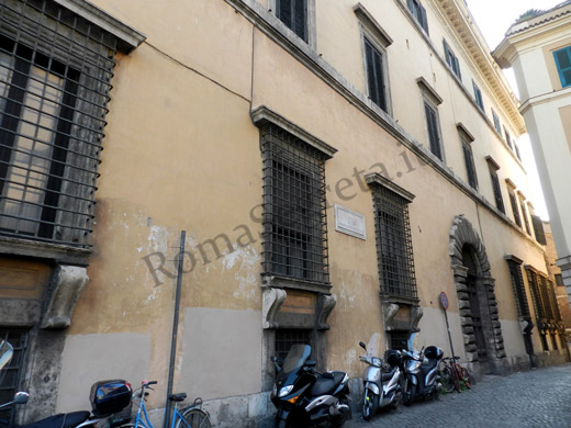 palazzo fani pecci blunt su via della tribuna di tor de specchi