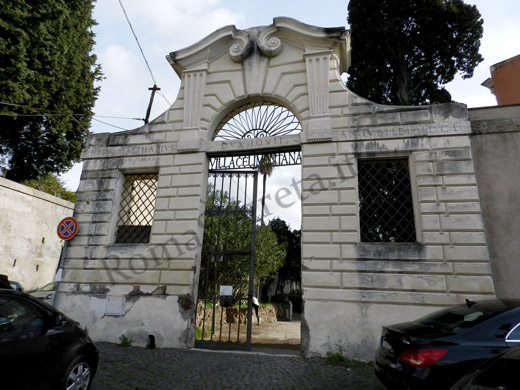portale di villa celimontana