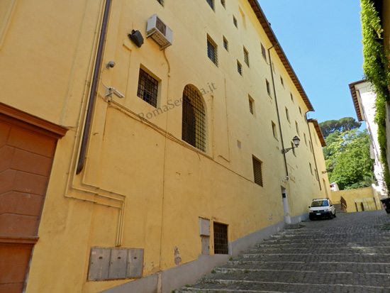 Vedi su Google Maps via di s.francesco di sales