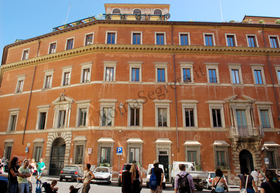 Vedi su Google Maps palazzo del bufalo