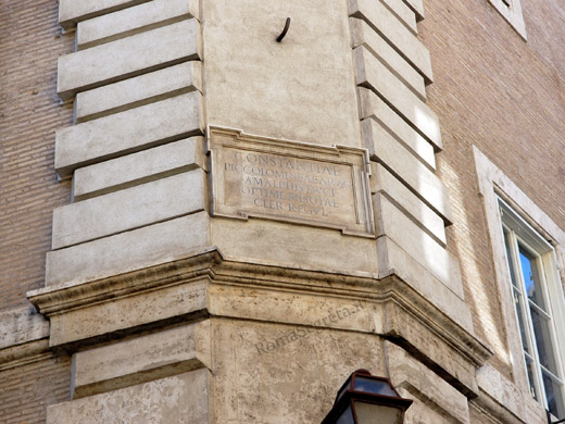 iscrizione sul convento dei teatini a piazza vidoni