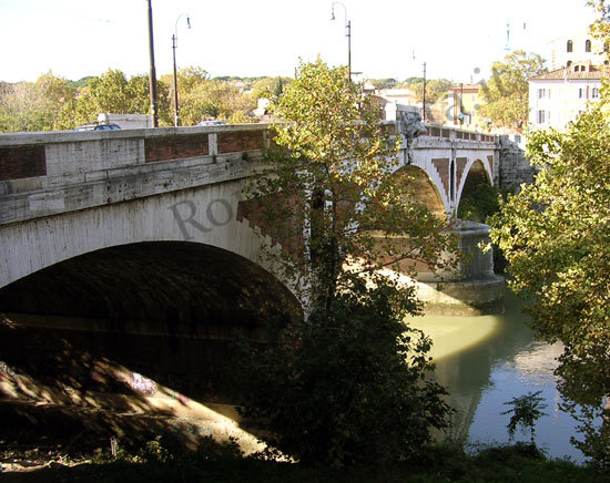 Vedi su Google Maps ponte sublicio