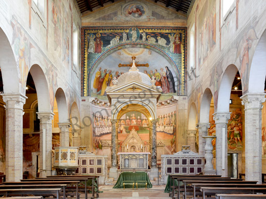 interno dei santi nereo e achilleo