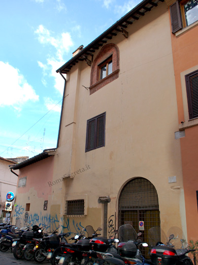 casa della fornarina a via di s.dorotea