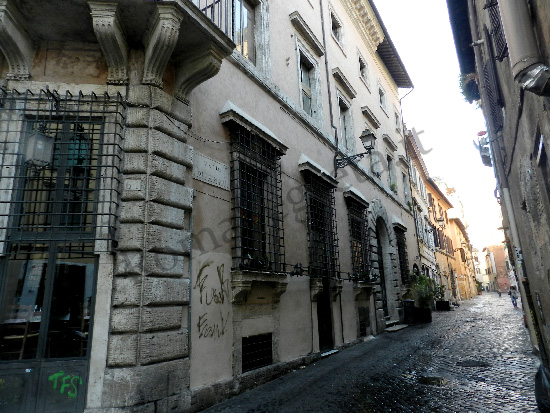 Vedi su Google Maps vicolo del cinque