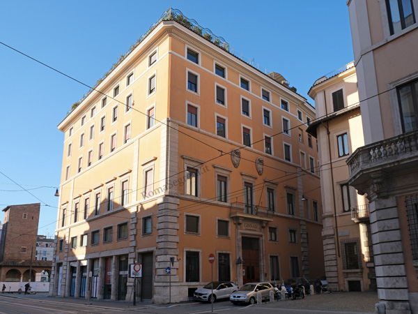 Vedi su Google Maps palazzo ginnasi