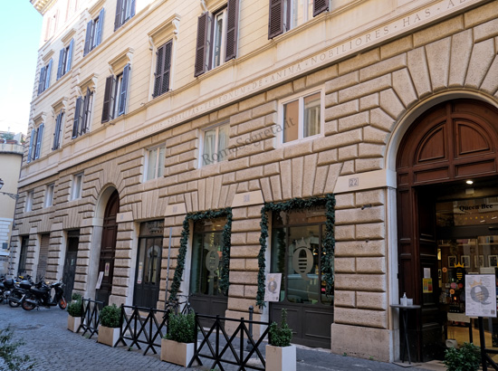 edificio a via del monte della farina