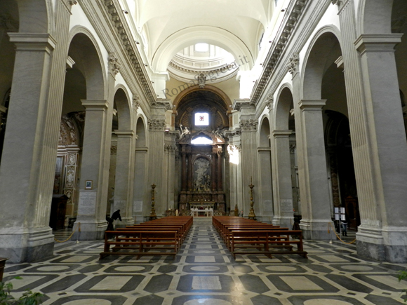 interno di s.giovanni dei fiorentini