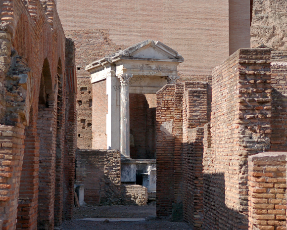 tempietto di giuturna