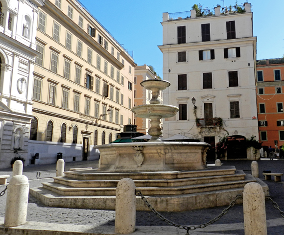 fontana dei catecumeni a piazza della madonna dei monti