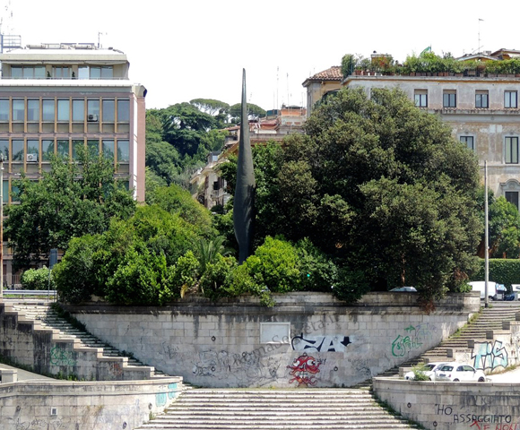 monumento a giacomo matteotti presso lo scalo de pinedo