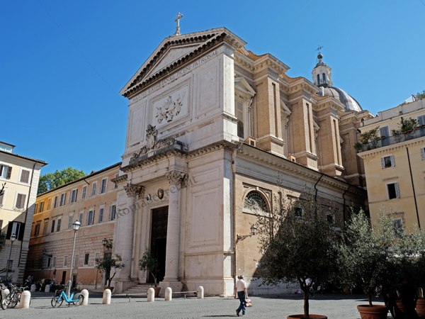 piazza di s.salvatore in lauro