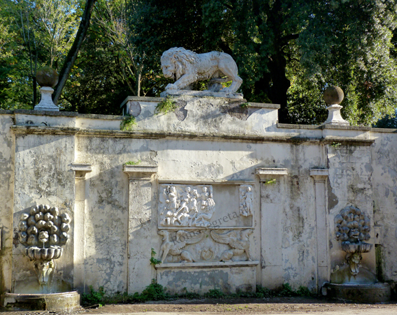 fontana dell'acqua felice a villa borghese