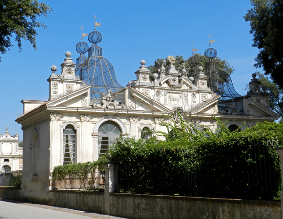 uccelliera di villa borghese