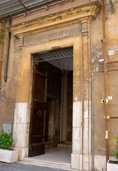 portale del convento di s.ambrogio