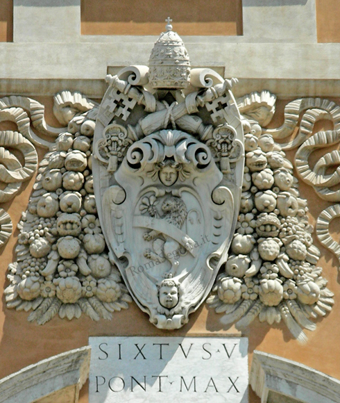 stemma di sisto V