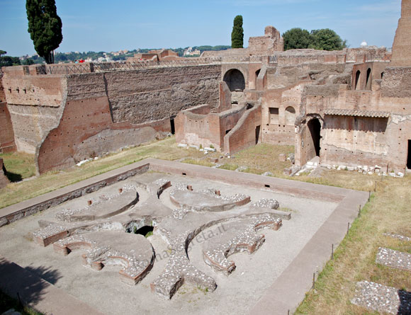 fontana della domus augustana