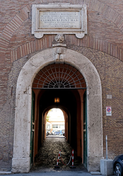 ingresso alla sala rotonda in via del viminale