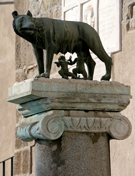 copia della lupa capitolina