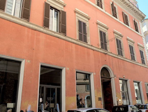facciata di palazzo cardelli su via del clementino