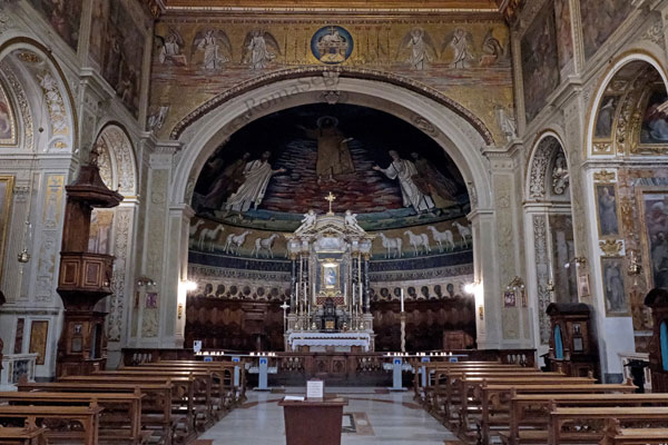 interno dei santi cosma e damiano