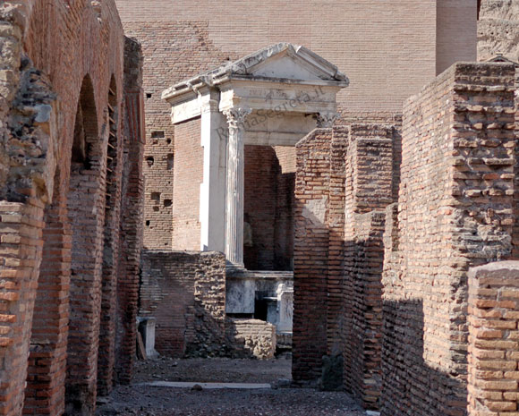 tempietto di giuturna