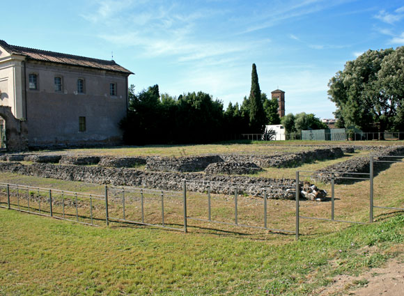 podio del tempio di eliogabalo