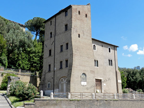 Vedi su Google Maps torre dei pierleoni