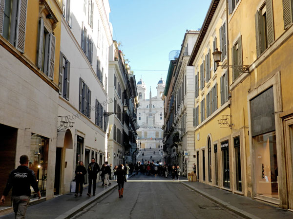 Vedi su Google Maps via dei condotti