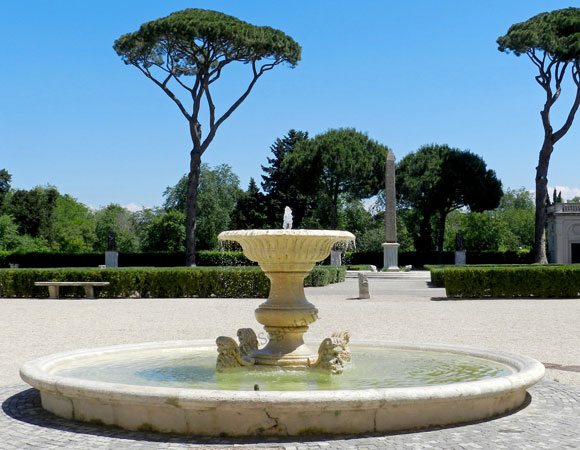 fontana a calice a villa medici