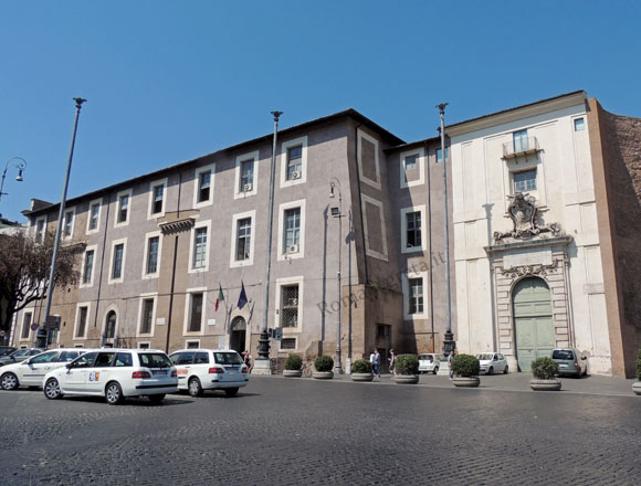 annona pontificia a piazza della repubblica