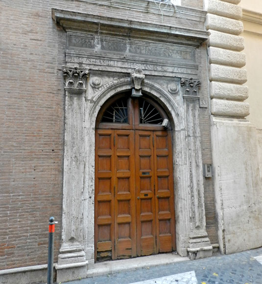 portale di casa vaca