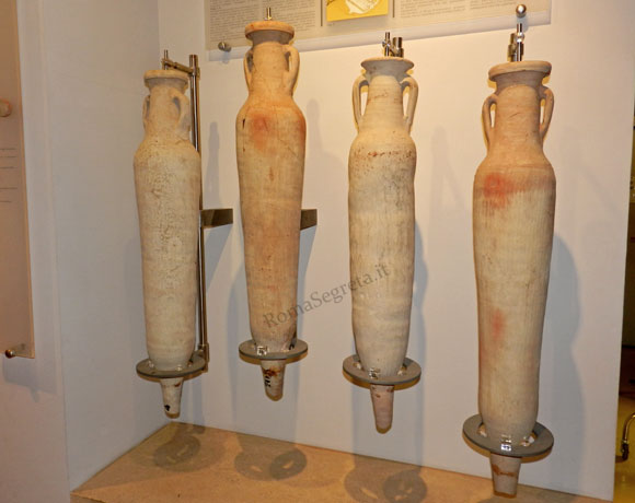 anfore presso l'antiquarium clivo di scauro