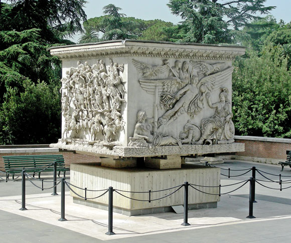 base della colonna antonina