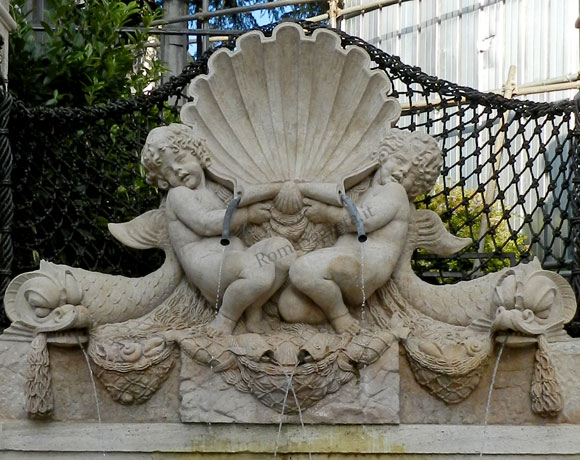 dettaglio della fontana sallustiana