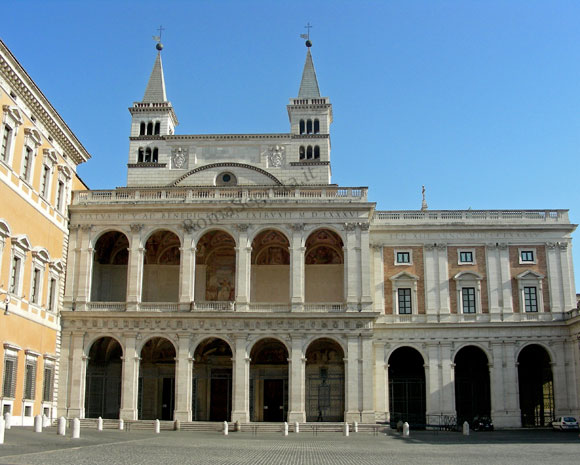 loggia delle benedizioni a piazza s.giovanni in laterano